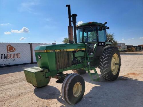 John Deere 4840 Tractor