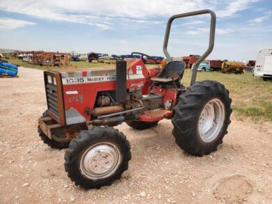 Massey Ferguson 1035 Tractor