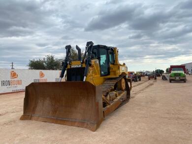 CAT D6T XL Dozer