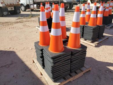 Unused (50) Safety Traffic Cones