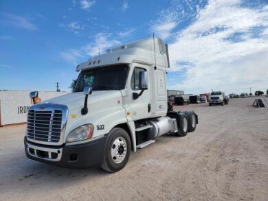 2013 Freightliner Cascadia Truck Tractor