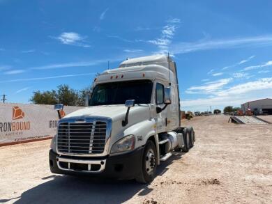 2012 Freightliner Cascadia Truck Tractor