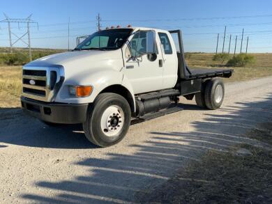 2008 Ford F750 Flatbed Extended Cab ( Offsite)