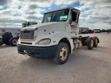 2005 Freightliner Columbia Truck Tractor