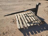 Hay Bale Forks 3 Point Hitch Type