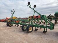 8 Row Bed Lister, 3 Pt Hitch, Fold Up Markers