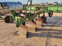 John Deere 3945 4 Bottom Switch Plow, 3 Pt Hitch