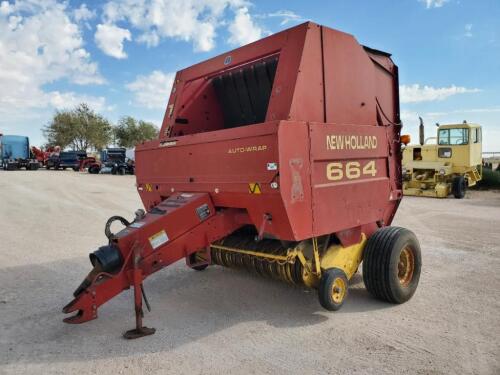 New Holland 664 Round Bale Baler