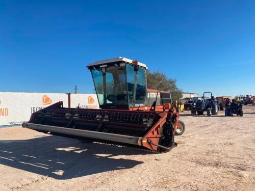 Hesston 8200 Self Propelled Swather