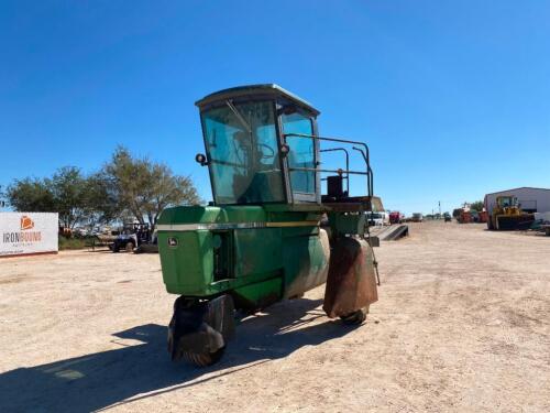 John Deere 6000 Hi-Cycle Sprayer