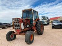 International 1086 Tractor