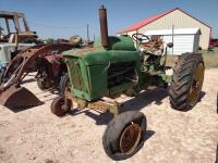 John Deere 2010 Tractor