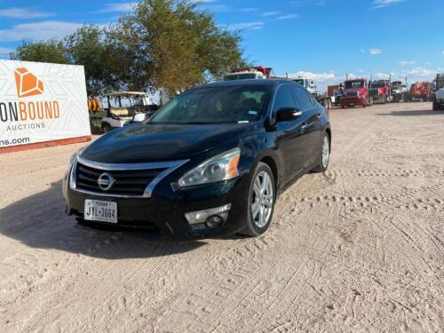 2013 Nissan Altima Passenger Car