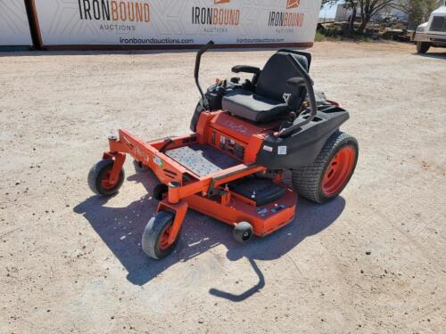 Kubota Z122E Komander Zero Turn Mower