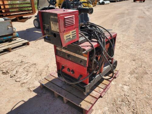 Lincon Idealarc CV-300 3 Phase Wire Welder