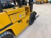 CAT V500 Forklift - 16