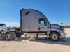 2011 Freightliner Semi Truck - 6