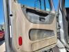 2011 Freightliner Semi Truck - 39
