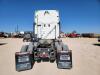 2009 Freightliner Cascadia 125 Truck - 3