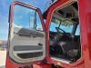 2006 Freightliner Columbia 120 Truck - 33