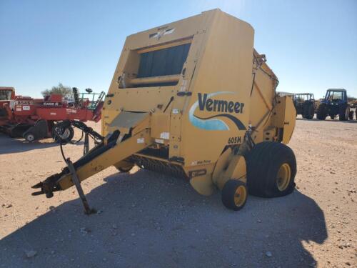 Vermeer 605M Round Bale Baler