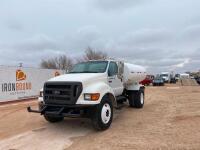 2004 Ford F-750 Super Duty Water Truck