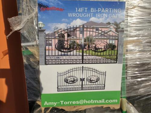 Unused Greatbear 14ft Iron Gate with artwork ''DEER '' in the Middle Gate Frame