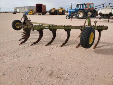 John Deere 11 Shank Ripper