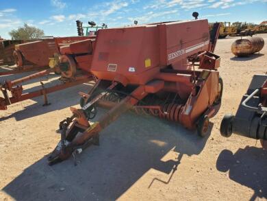 Hesston 4600 Inline Square Baler