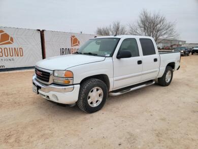 2005 GMC Sierra Pickup Truck