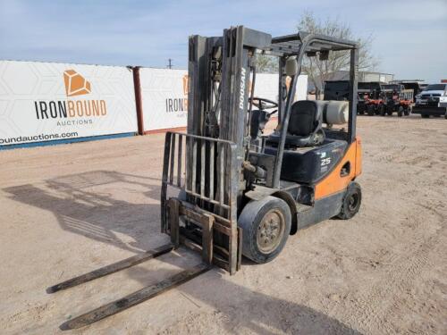 Doosan G25E-5 Forklift