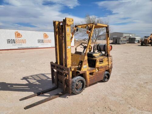 Komatsu FG25S-3 Forklift