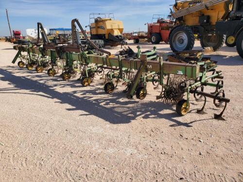 8 Row John Deere Row Crop Cultivator, 3 Pt Hitch