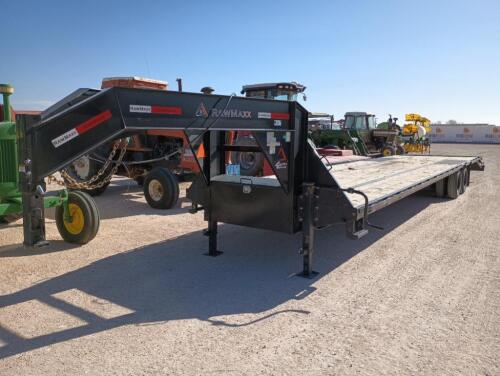 2022 RawMax 40ft Goosneck Trailer