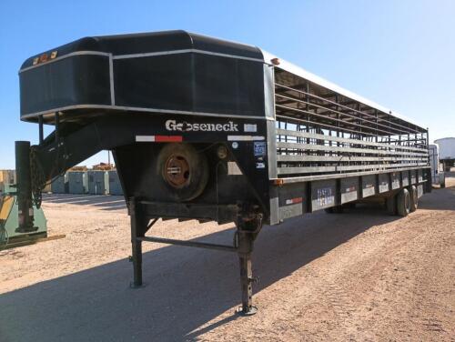 2005 40FT Gooseneck Stock Trailer