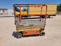 JLG 1930ES Scissor Lift ( New Batteries )