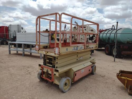 JLG 2646E Scissor Lift