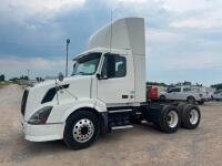 2010 Volvo Day Cab Semi Truck