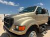 2000 Ford F-650 Flatbed Truck - 10