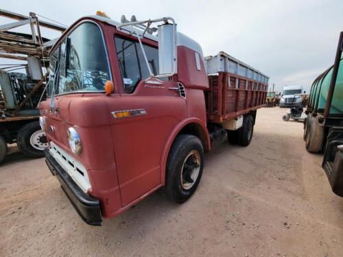 Ford 750 Cabover Grain Truck