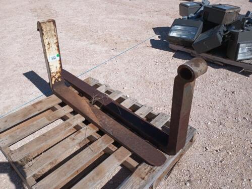 (1) Telehandler Fork, (1) Forklift Fork