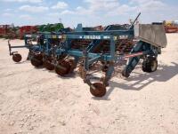 Amadas 6 Row Peanut Digger