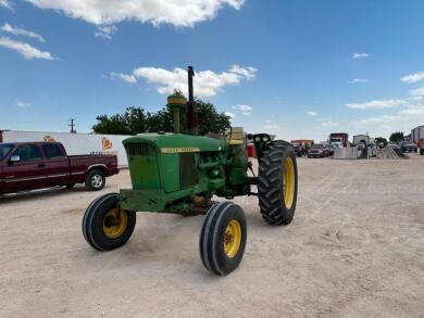 John Deere 4010 Tractor