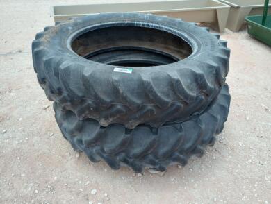 (2) Tractor Tires Size: 380/80R38