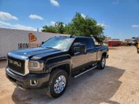 2015 GMC 2500 HD Denali Pickup Truck