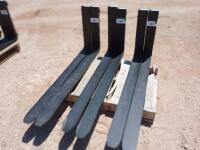 (1) Set Unused Forklift Forks