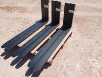 (1) Set Unused Forklift Forks