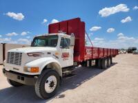 2000 International Module Truck