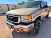 2005 GMC 2500HD Pickup - 9