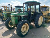 John Deere 2140 Tractor